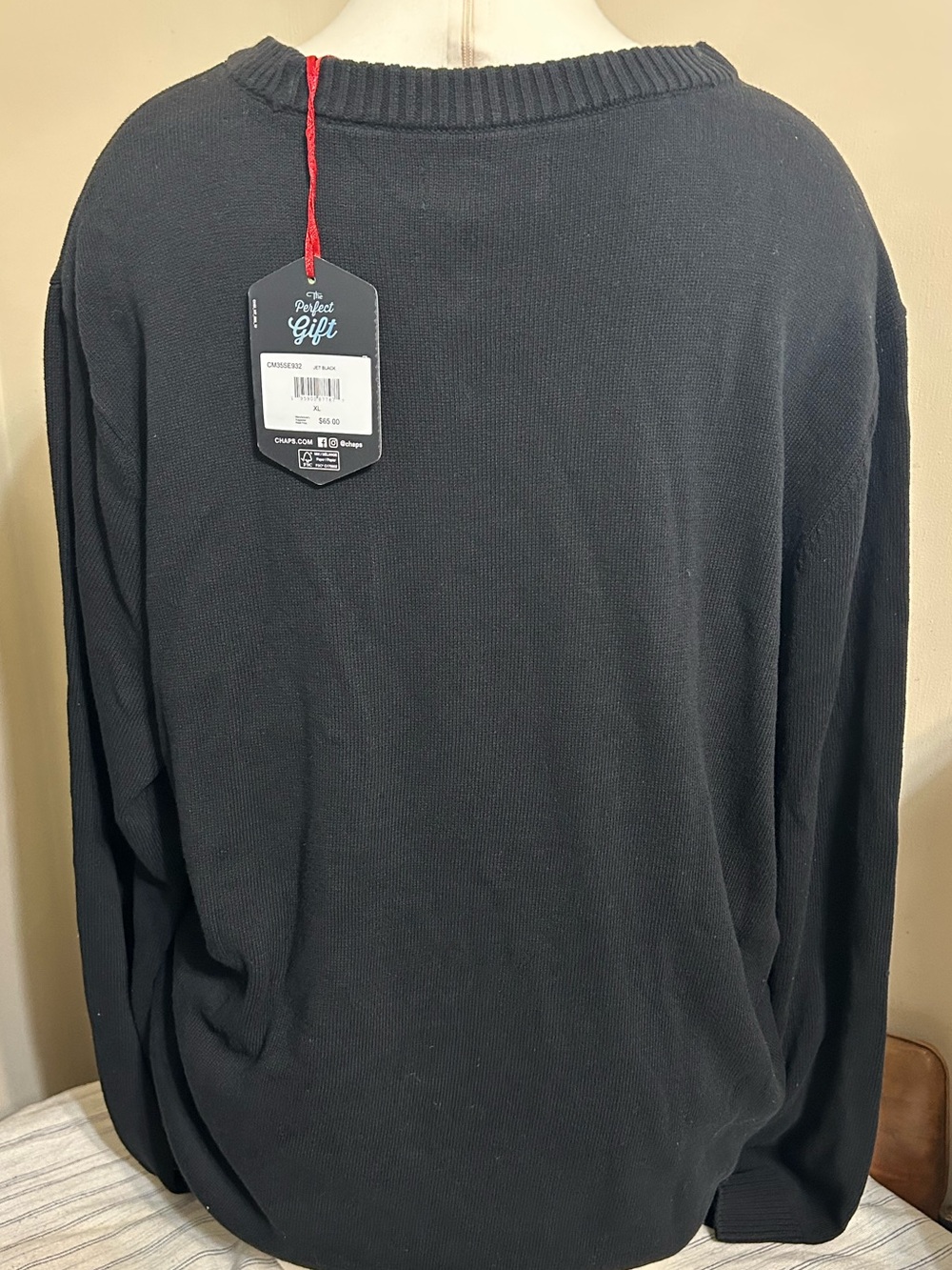 CHAPS MENS WINTER CREW NECK GRAPHIC SWEATER - Picture 2 of 3